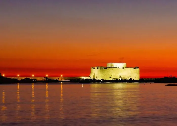 דירה The Pafia 2 *